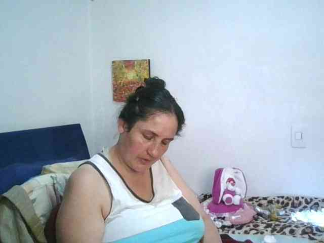 Ximenajimenez Live Webcam on BongaCams