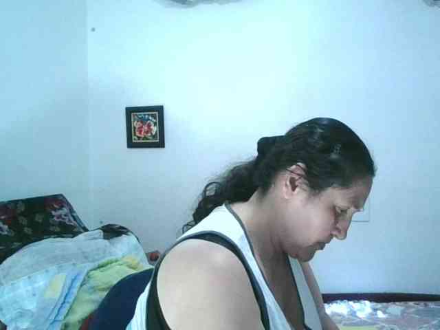 Ximenajimenez Live Webcam on BongaCams