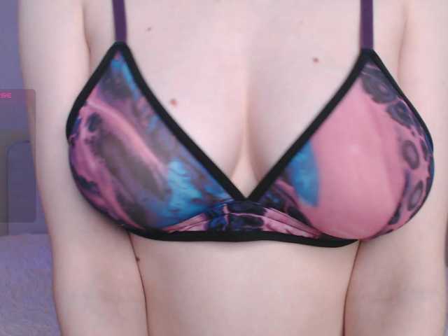 BananaBrain7's BongaCams show and profile