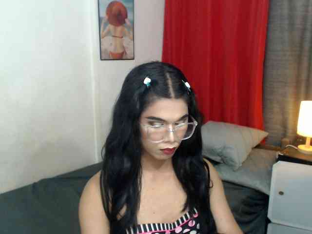 SLIMarriane Live Webcam on BongaCams