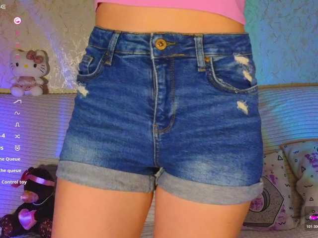 AlexSquirrel's BongaCams show and profile