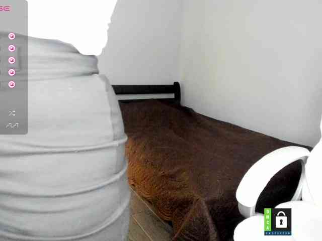 PassionFruittt webcam