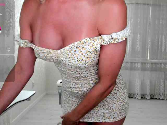 PassionFruittt webcam