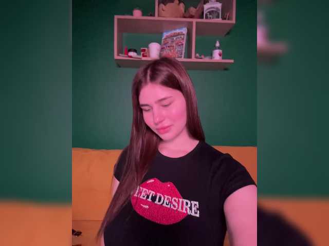 Malaa16's BongaCams show and profile