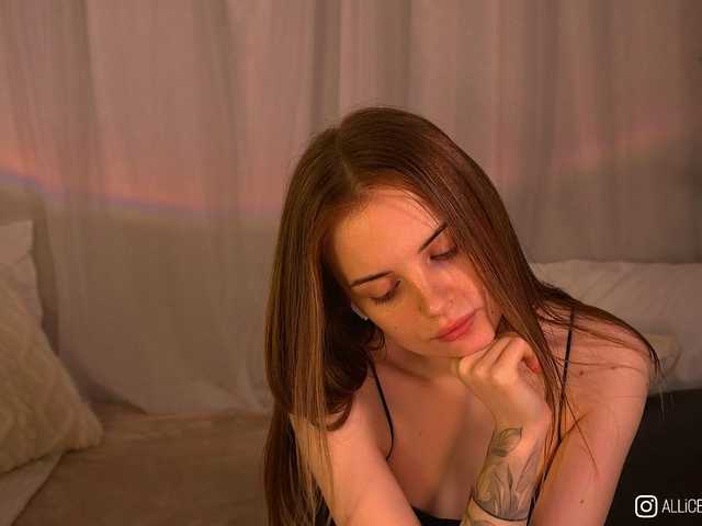 1-Babyfox's BongaCams show and profile