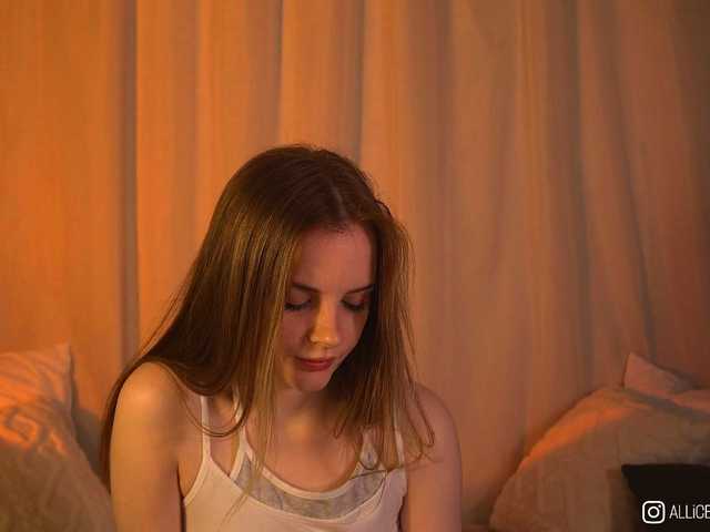 1-Babyfox's BongaCams show and profile