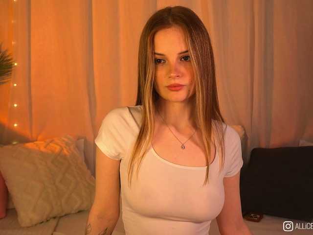 1-Babyfox's BongaCams show and profile