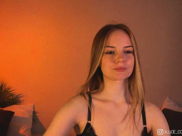 1-Babyfox's BongaCams show and profile