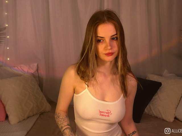 1-Babyfox's BongaCams show and profile