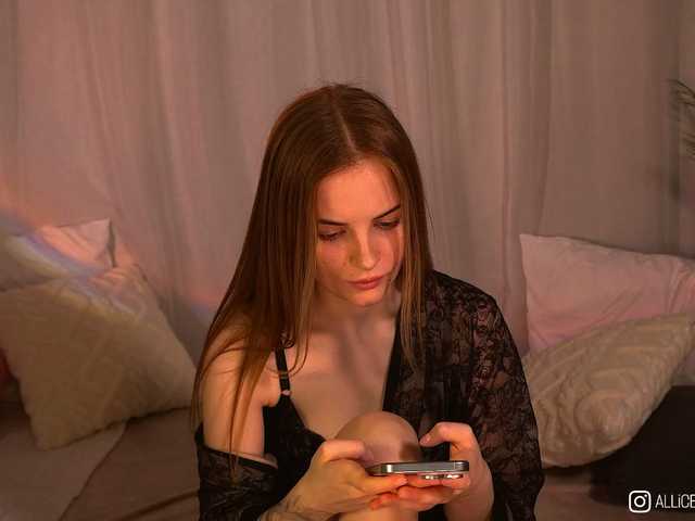 1-Babyfox's BongaCams show and profile