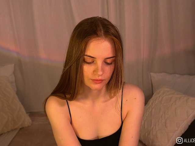 1-Babyfox's BongaCams show and profile