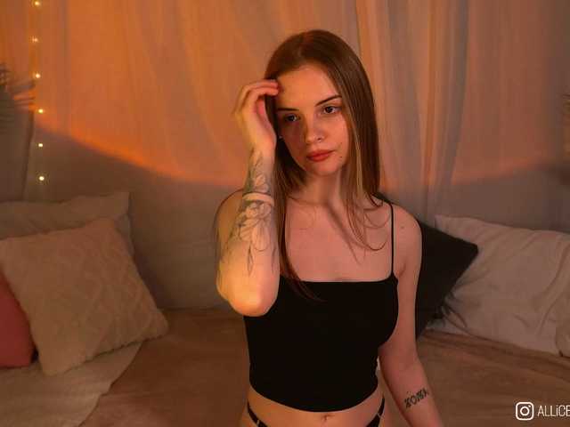 1-Babyfox's BongaCams show and profile