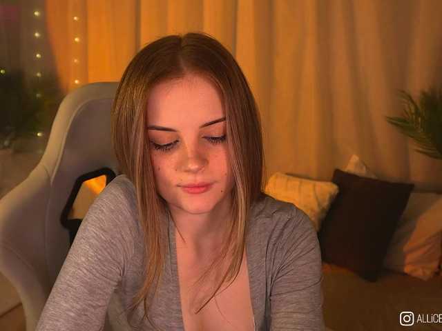 1-Babyfox's BongaCams show and profile