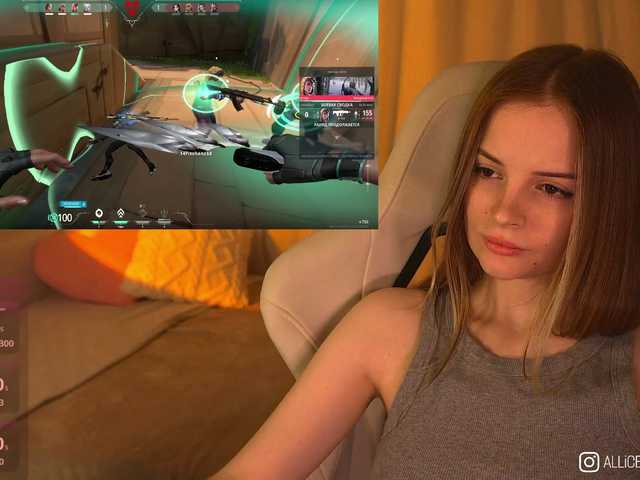 1-Babyfox's BongaCams show and profile