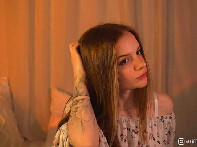 1-Babyfox's BongaCams show and profile