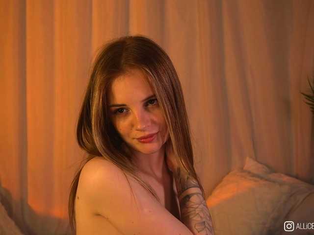 1-Babyfox's BongaCams show and profile