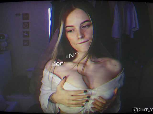 1-Babyfox's BongaCams show and profile