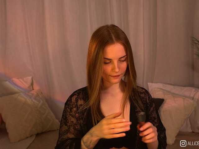 1-Babyfox's BongaCams show and profile