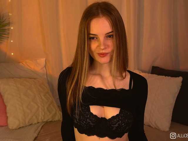 1-Babyfox's BongaCams show and profile