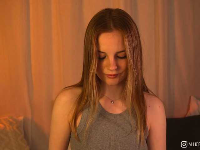 1-Babyfox's BongaCams show and profile