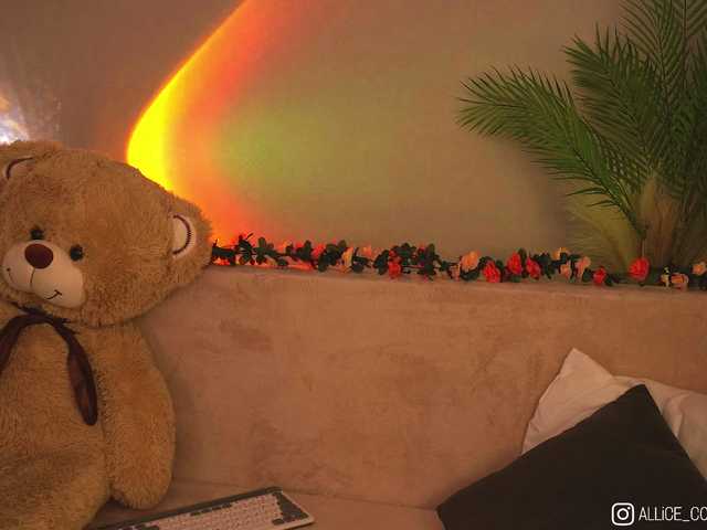 1-Babyfox's BongaCams show and profile