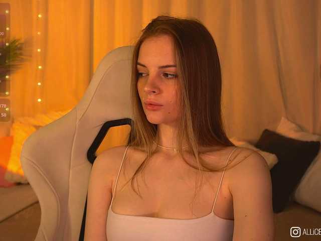 1-Babyfox's BongaCams show and profile