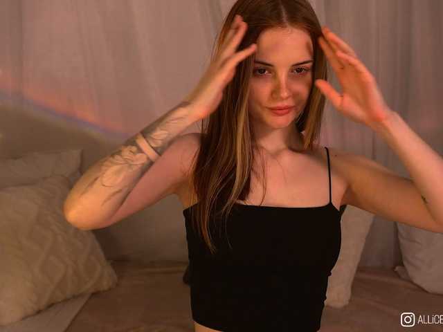 1-Babyfox's BongaCams show and profile