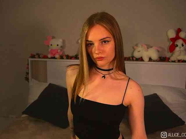 1-Babyfox Live Webcam on BongaCams
