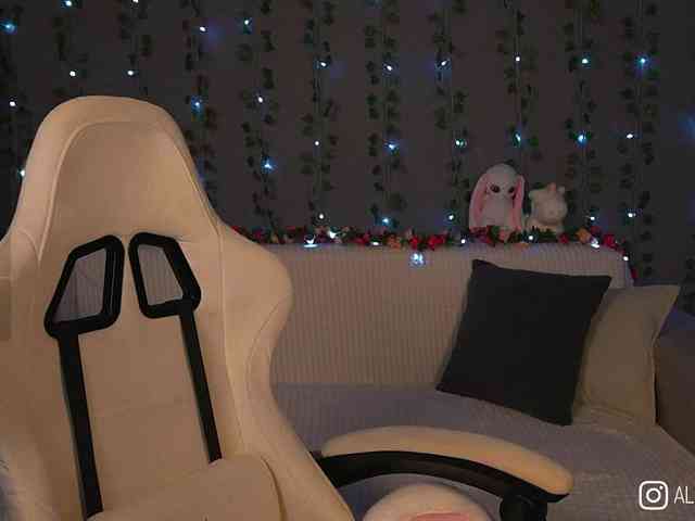 1-Babyfox Live Webcam on BongaCams