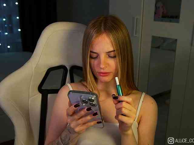 AliceCost webcam