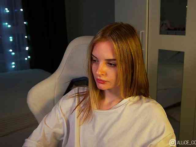 1-Babyfox Live Webcam on BongaCams