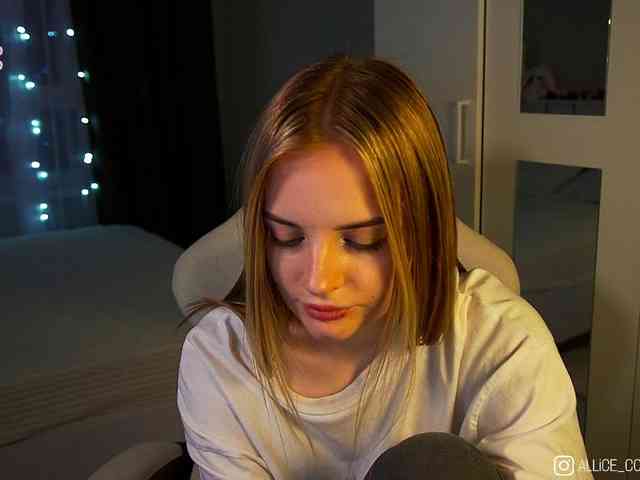 1-Babyfox Live Webcam on BongaCams