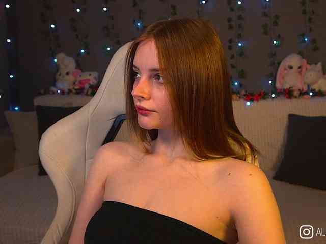 cam live 1-Babyfox