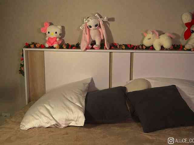 1-Babyfox Live Webcam on BongaCams