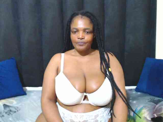 naked livechat EBONYWILDASS
