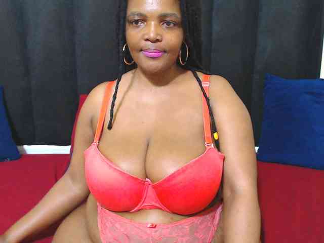 EBONYWILDASS webcam