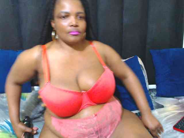 EBONYWILDASS webcam