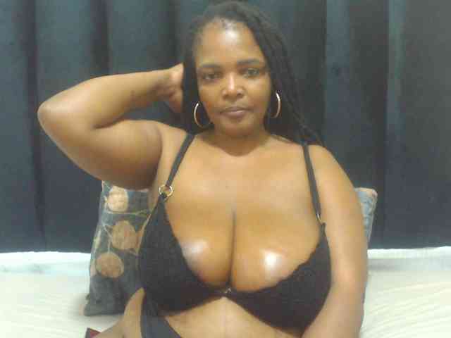 EBONYWILDASS webcam