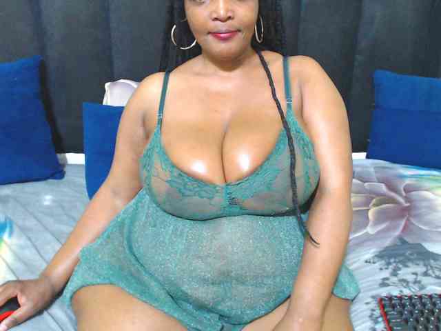 EBONYWILDASS webcam