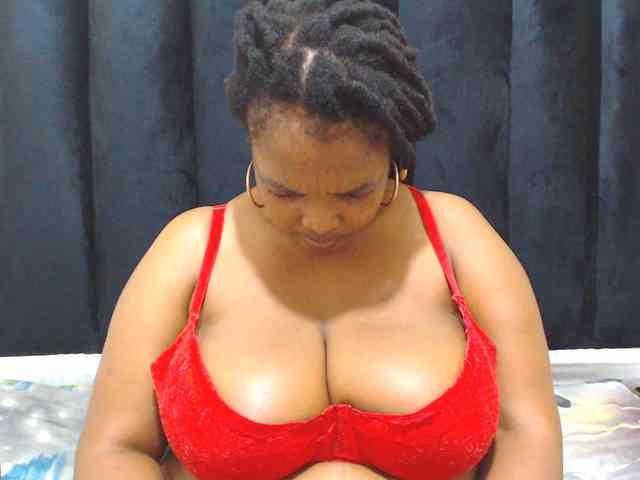 EBONYWILDASS EBONYWILDASS