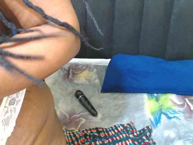 EBONYWILDASS webcam