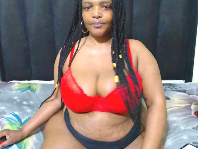 EBONYWILDASS webcam