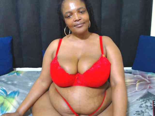 EBONYWILDASS webcam