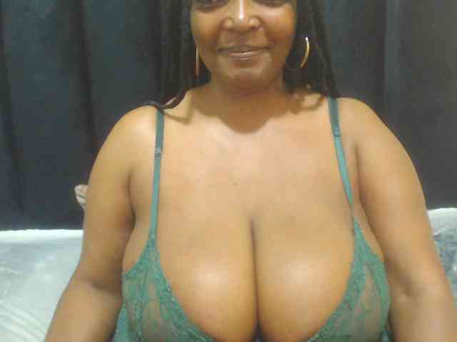 EBONYWILDASS EBONYWILDASS