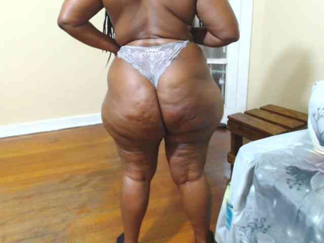 EBONYWILDASS webcam