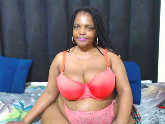 EBONYWILDASS webcam