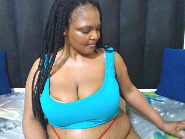 EBONYWILDASS webcam