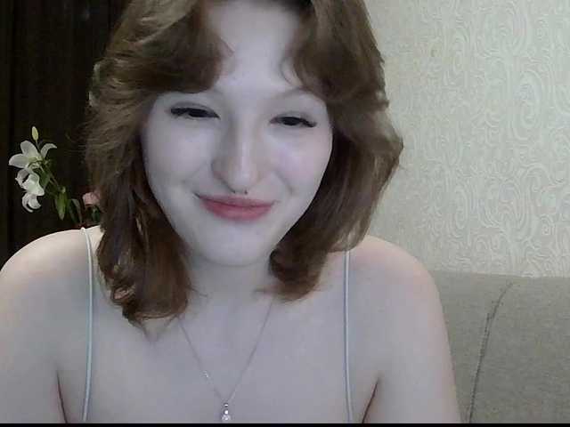 -Evmenida's BongaCams show and profile