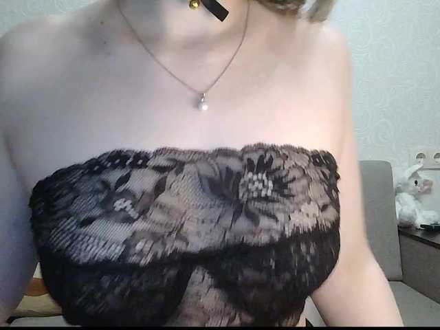 -Evmenida's BongaCams show and profile