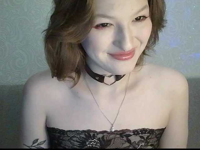 -Evmenida's BongaCams show and profile